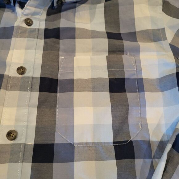 Eddie Bauer Classic Fit Button Up Light Weight Shirt Mens Size Large - Picture 3 of 8